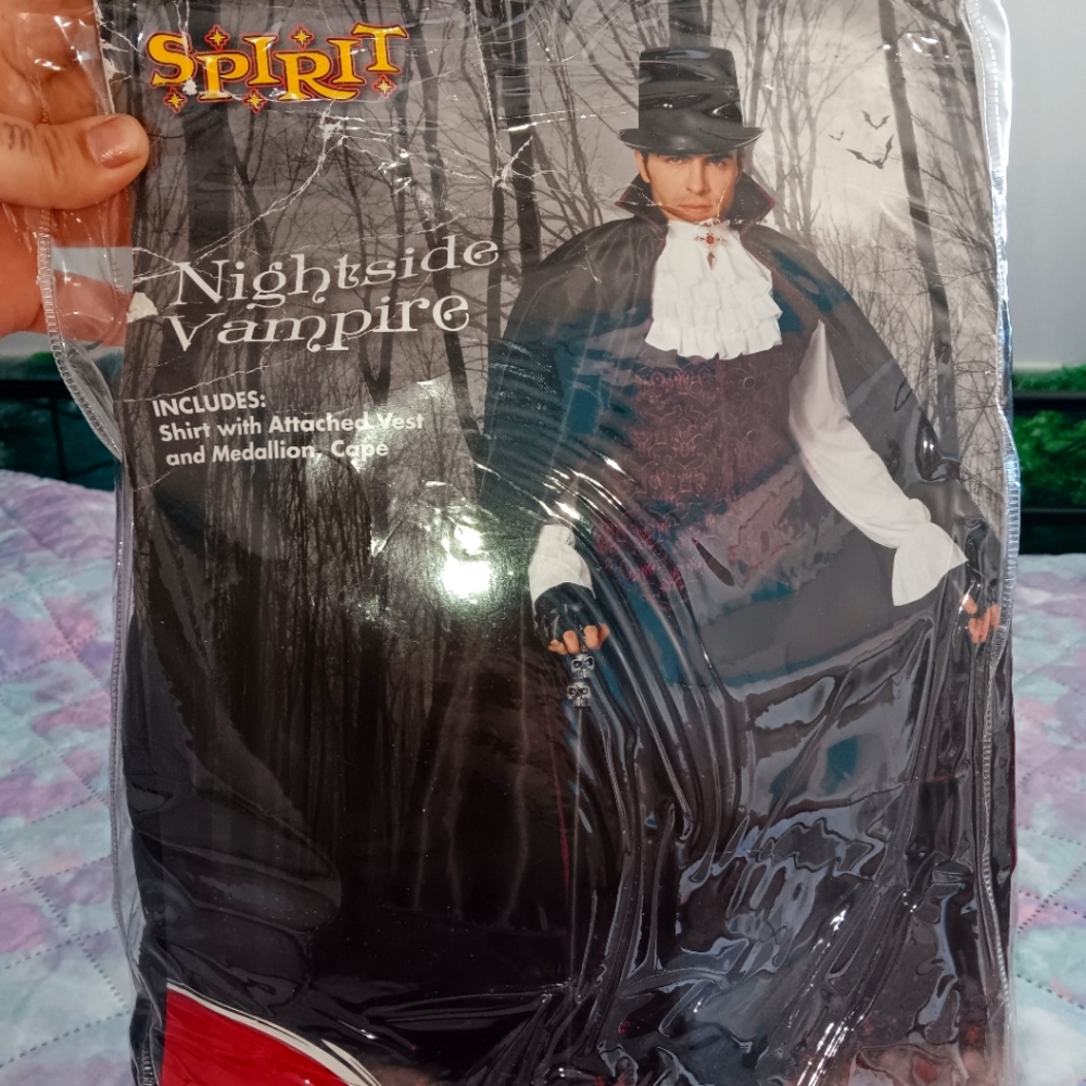 Adult Men's vampire costume from Spirit Halloween